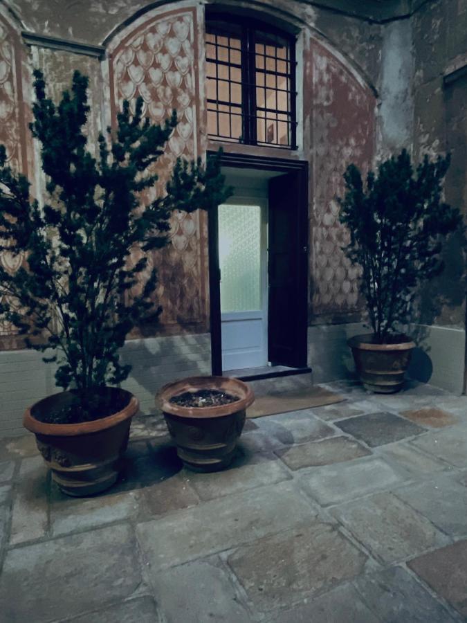 Apartment In 3 Minutes From Duomo Ingresso Via Dei Piatti Milánó Kültér fotó