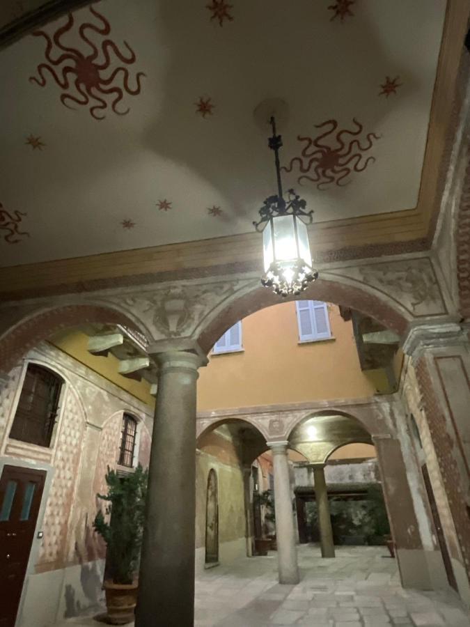 Apartment In 3 Minutes From Duomo Ingresso Via Dei Piatti Milánó Kültér fotó